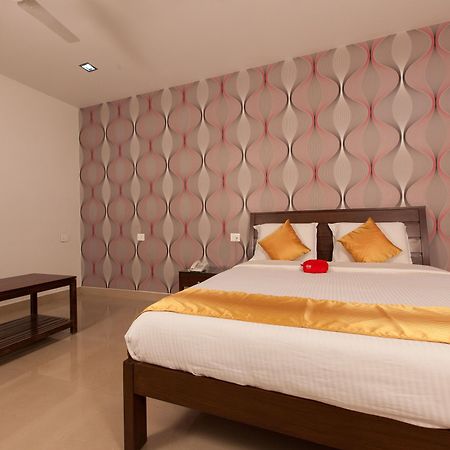 Oyo 454 Hotel Aravindar Residency Siruseri Exterior foto