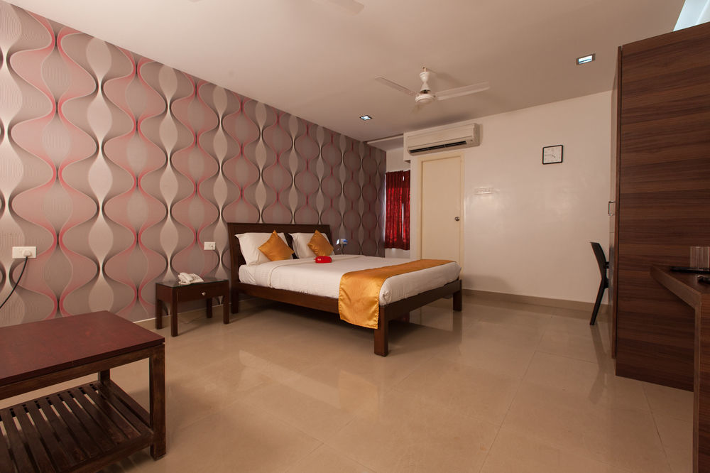 Oyo 454 Hotel Aravindar Residency Siruseri Exterior foto