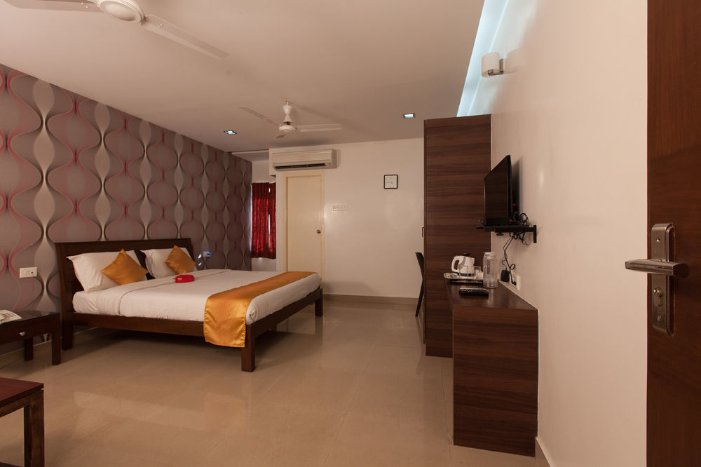 Oyo 454 Hotel Aravindar Residency Siruseri Exterior foto