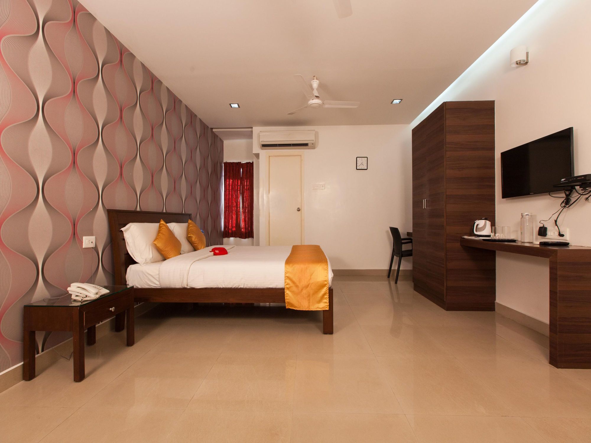 Oyo 454 Hotel Aravindar Residency Siruseri Exterior foto