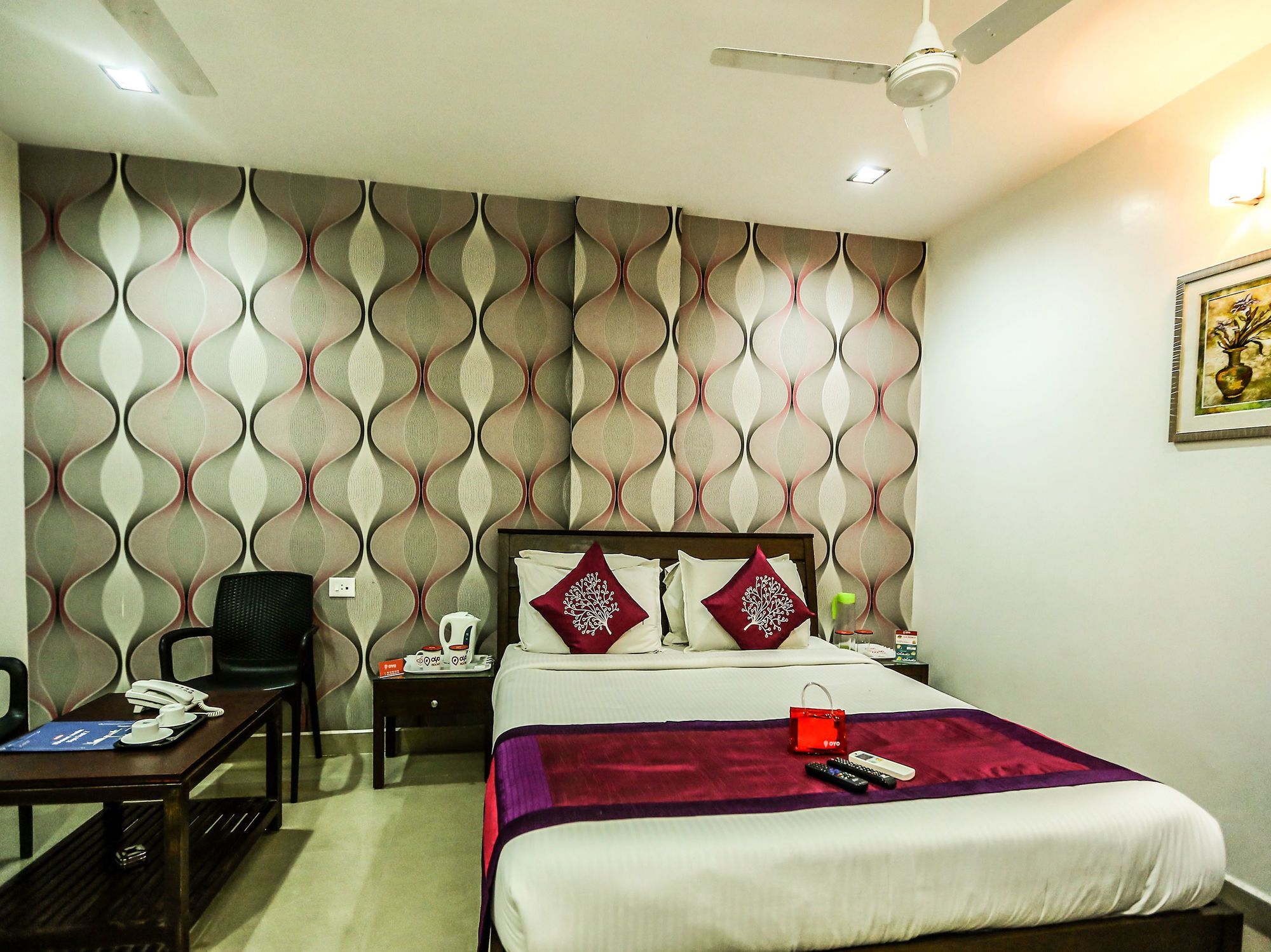 Oyo 454 Hotel Aravindar Residency Siruseri Exterior foto