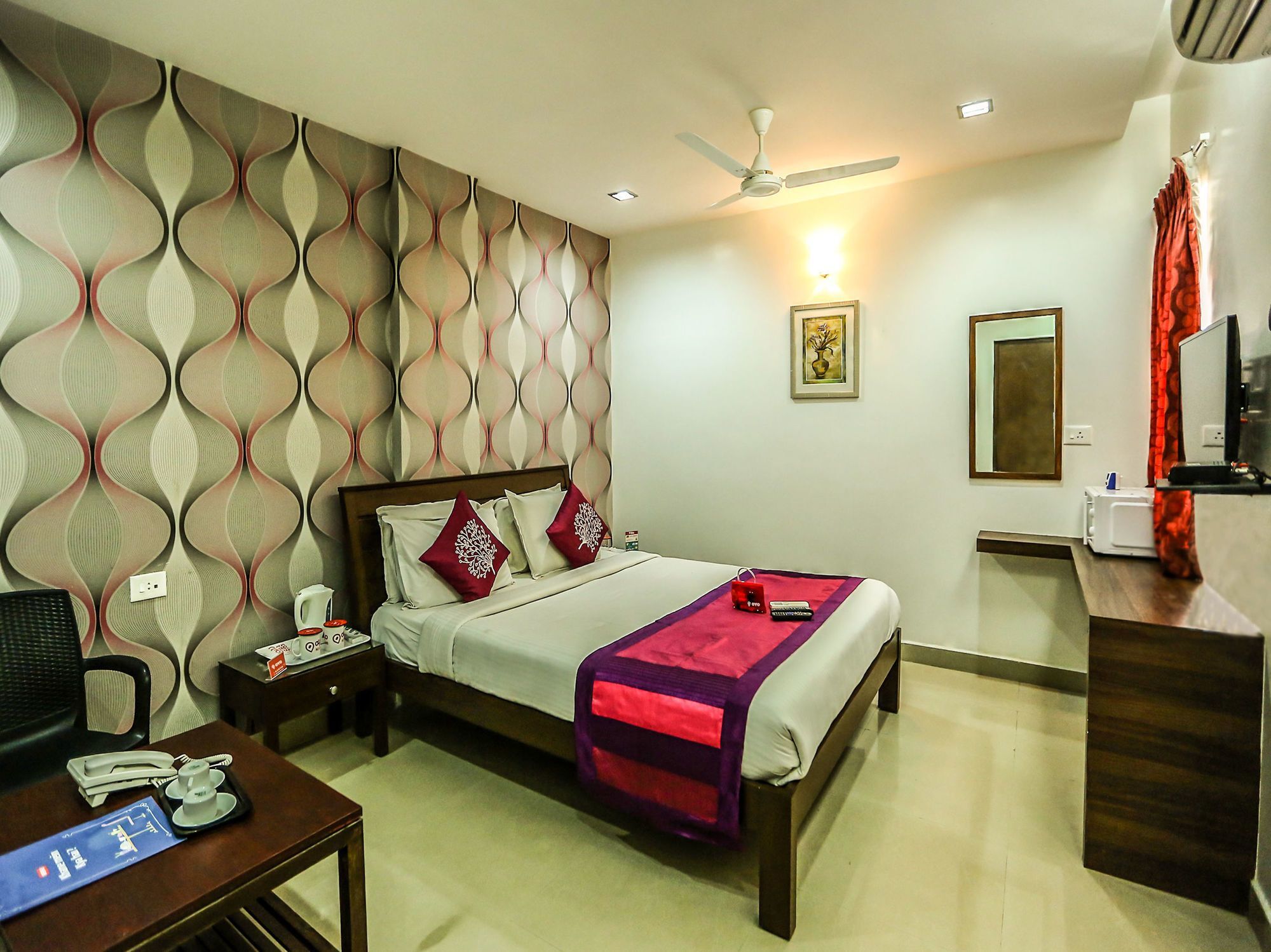 Oyo 454 Hotel Aravindar Residency Siruseri Exterior foto